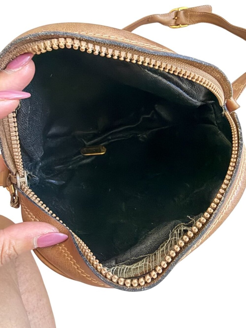 GUCCI Vintage Black Brown Leather Circle Crossbody Bag - Picture 8 of 16